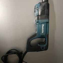 Makita HR2641 1" SDS‑PLUS AVT® Rotary Hammer - Corded