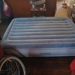 Air Mattress 