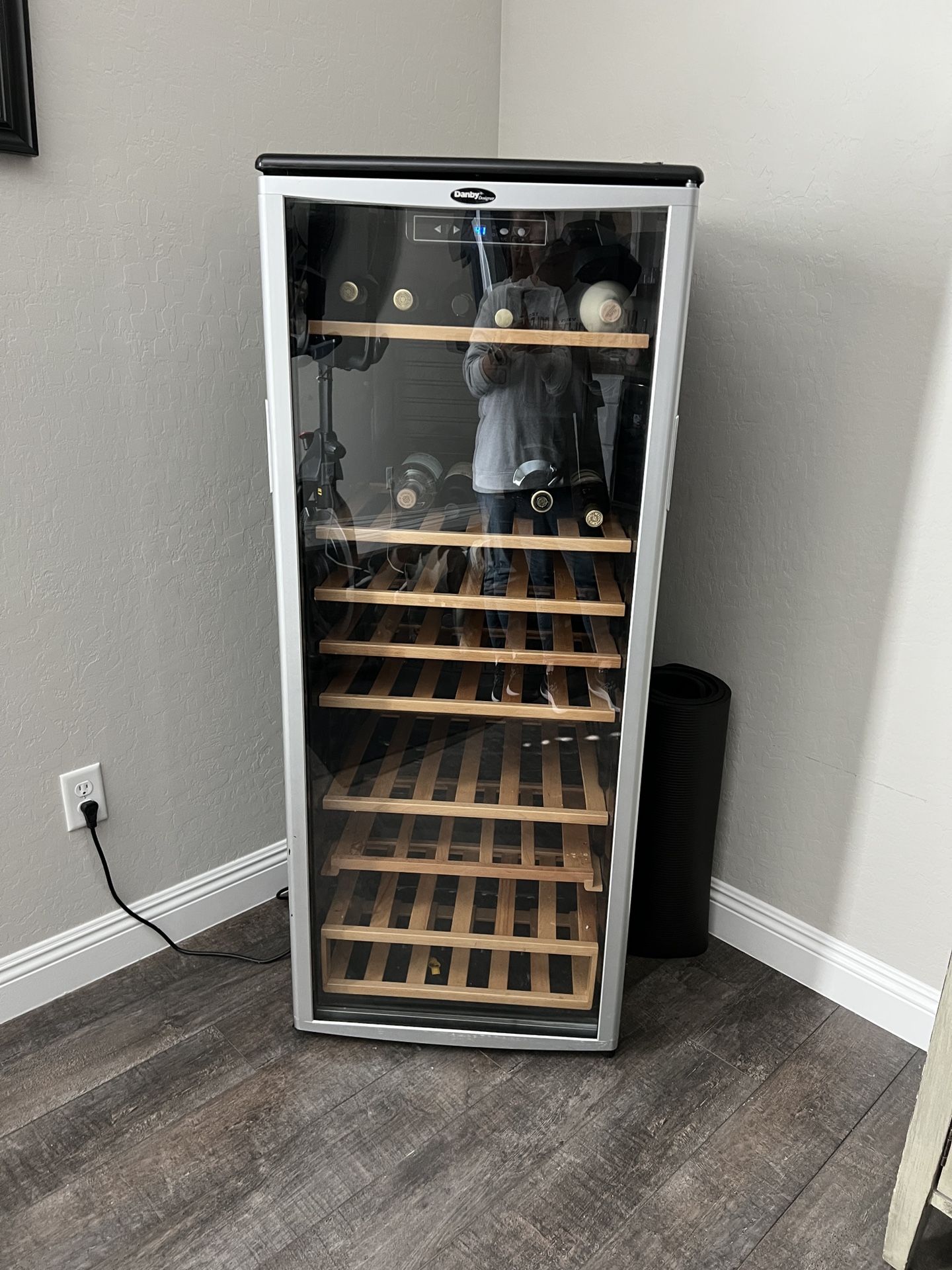 Danby Designer 75 Bottle Wine Refrigerator Single Zone