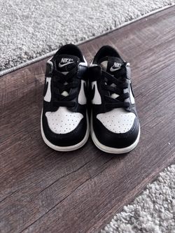 Panda dunks