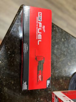 Milwaukee M12 FUEL Multi-tool Oscillating