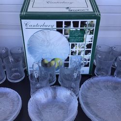 Dishes. Service Of 16