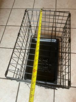 dog  cage.  18 inch Long 15 inch high   12 inch width