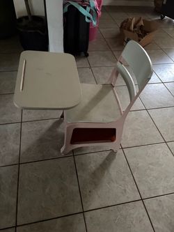 Kids desk