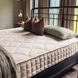 Naturepedic Serenade LATEX Cal King CK like new open box 1 month old clean medium firm Delivery Avail