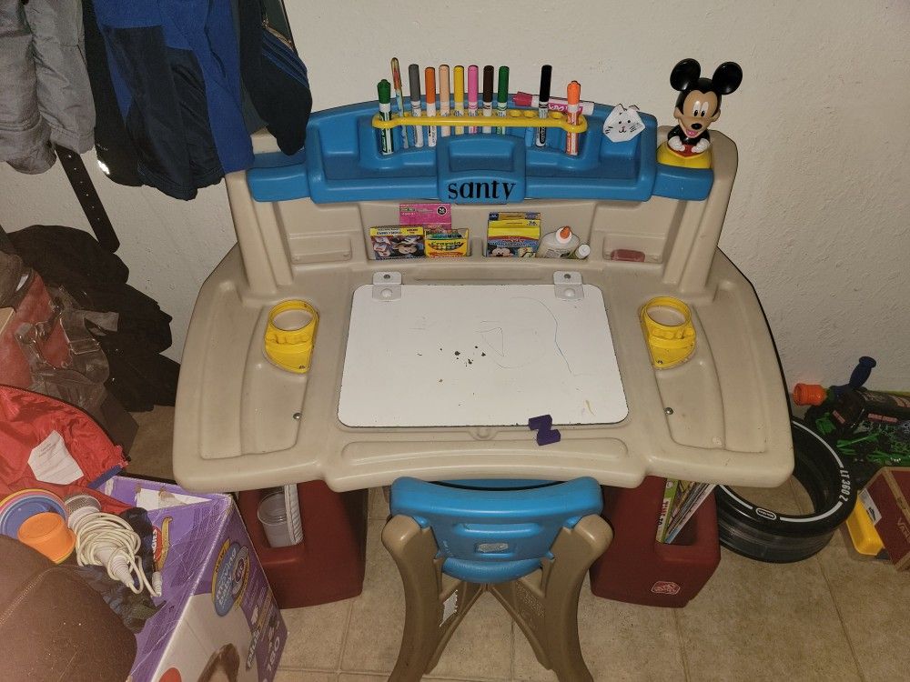 Desk For Kid