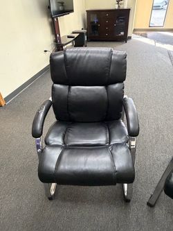 Staples 200$ office chairs
