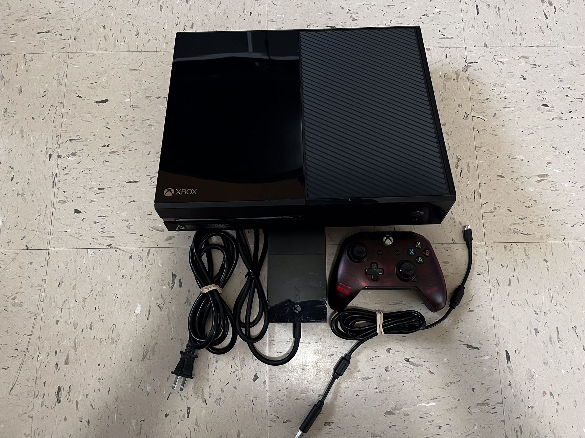 XBOX ONE Console W/ Controller