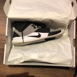 Pre-Owned Nike PG3 Oreo