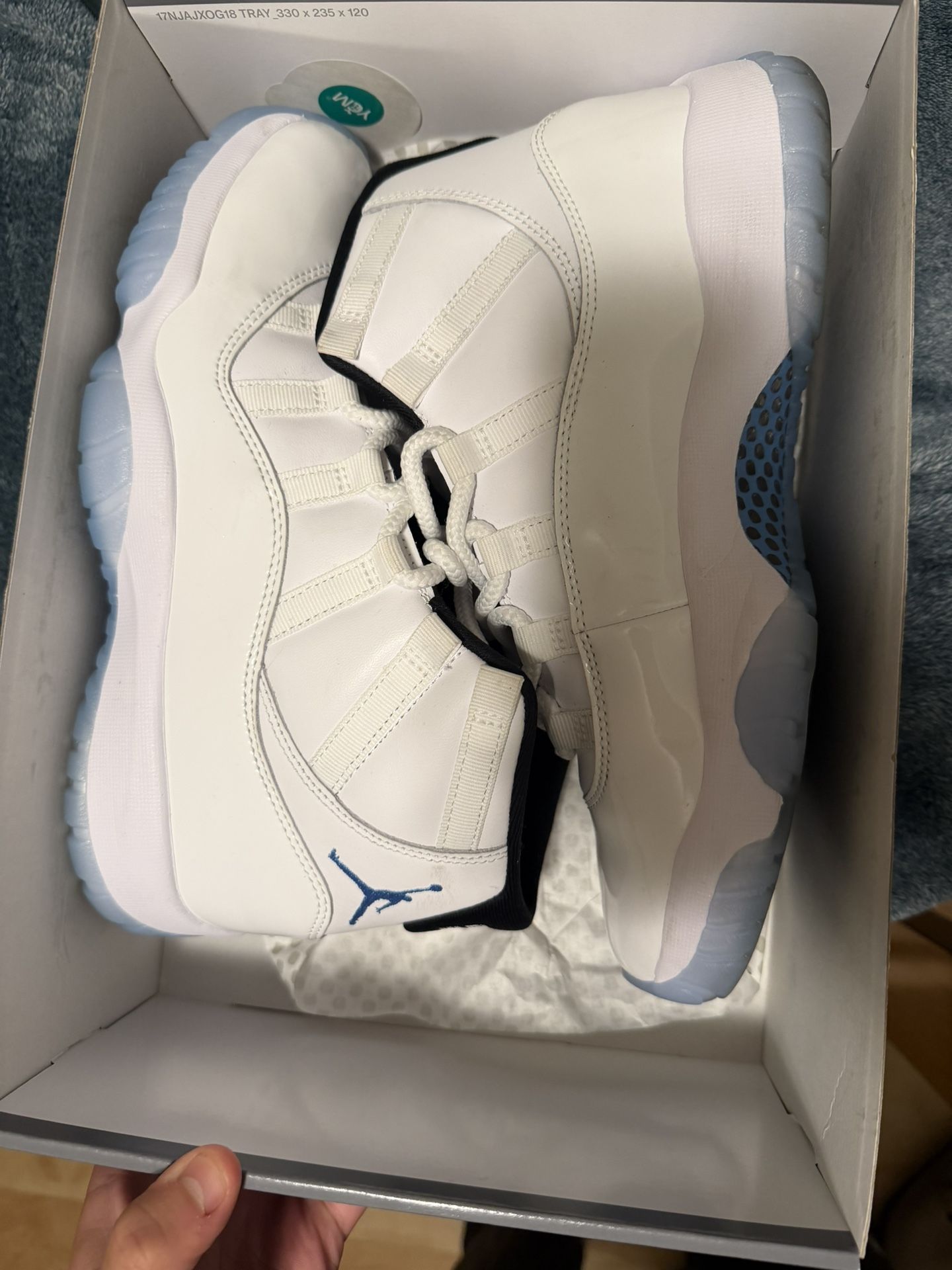 Jordan 11 Legend Blue