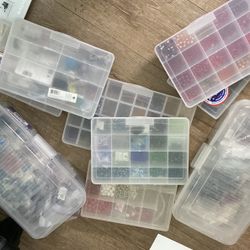 Large Lot of Mixed Beads – Plastic, Glass & Crystal-Look – Craft Supplies