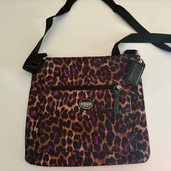 Coach Bag- Read Ad
