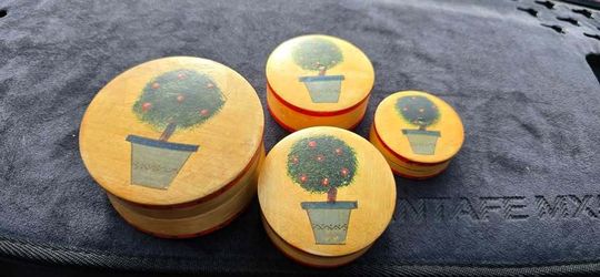 Vintage Round Nesting Boxes Tree-Made in India-Set of 4-Good Condition Wood