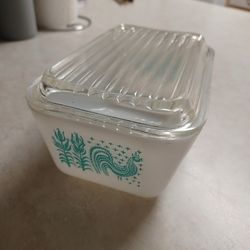 Vintage PYREX with Rooster On Front