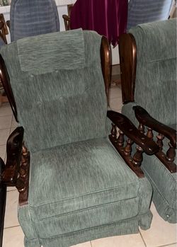 Vintage Ethan Allen Traditional Classics Rocker Recliners – Matching Pair