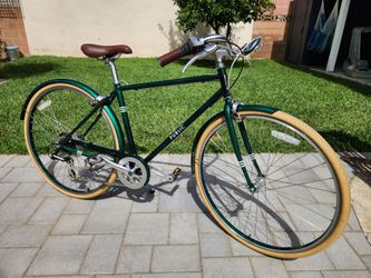 Public V7 city commuter bike