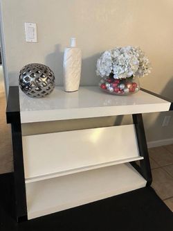 Modern Living Room Furniture Set – Coffee Table & Console Table