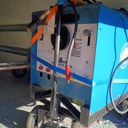 WELDING MACHINE