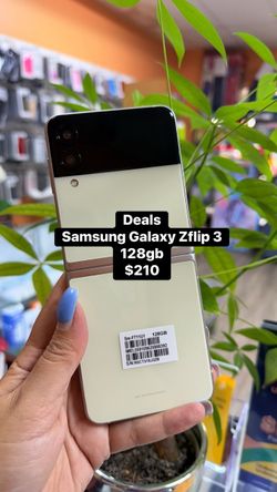 Unlocked - Samsung Galaxy Zflip 3 128 Gb and clean imei