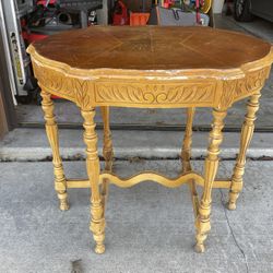 Victorian French Country Six Leg Table