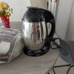 Tribest Soyabella Automatic Soy milk Maker and Coffee Grinder 
