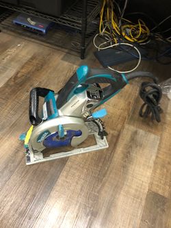 10035 Makita Magnesium 7-1/4” Circular Saw 61475