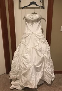 Wedding dress