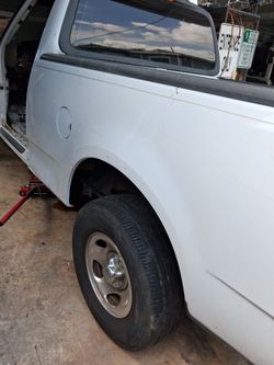 Ford f150. 2000