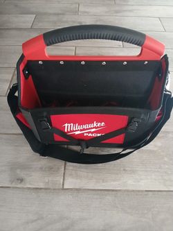 Milwaukee pack out 15"