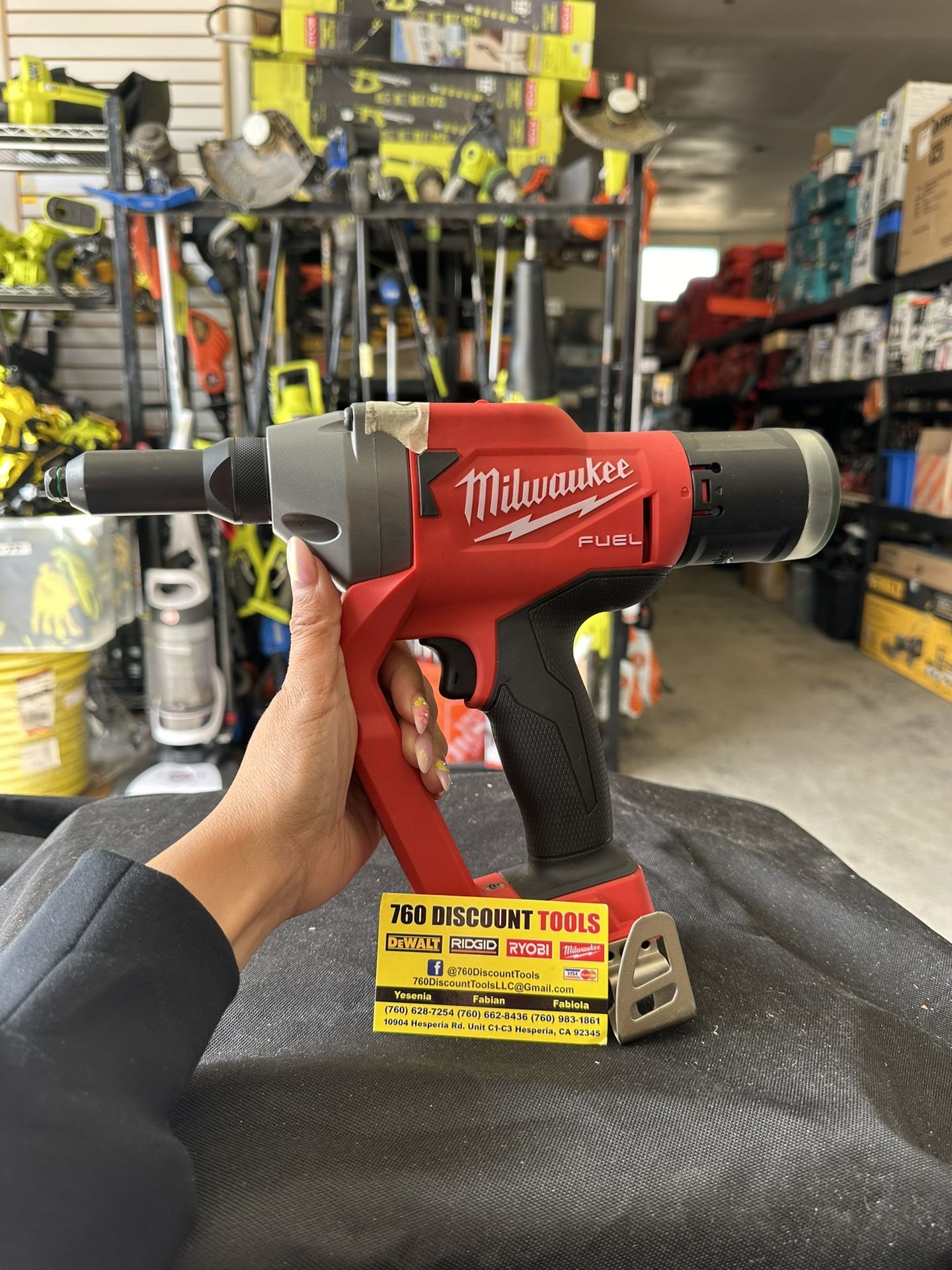 Milwaukee Tool 2660 20 M18 FUEL 1/4 Blind Rivet Tool w/ ONE KEY