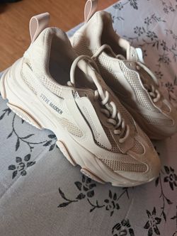 Steve Madden Women shoes 8