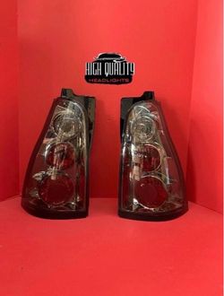 Toyota 4Runner 2003. 2005 tail lights.
