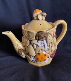 Vintage Fred Roberts Woodland Mushroom and Flower Teapot/Coffee/Pitcher 