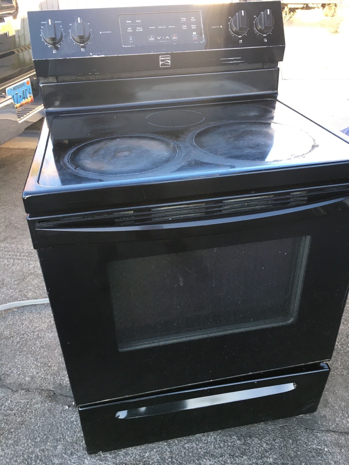 DEPENDABLE - KENMORE 30” GLASS TOP ELECTRIC STOVE / RANGE IN BLACK - DELIVERY POSSIBLE