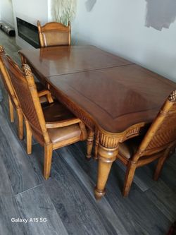 Dinning table