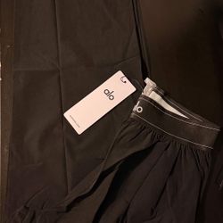 Brand new Alo Yoga black leggings Size m #yogapants #leggings