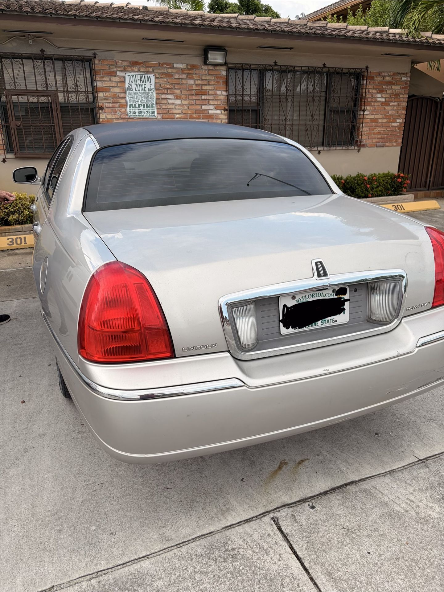 2008 Lincoln Town Car
