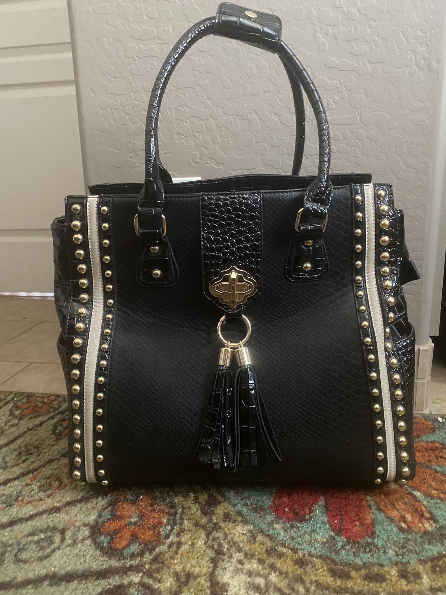 Gorgeous Leather Rolling Bag