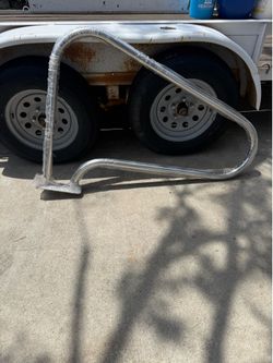 Pool handrail