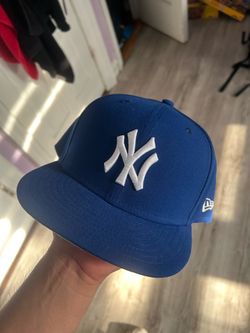 Royal blue yankees hat 7 5/8