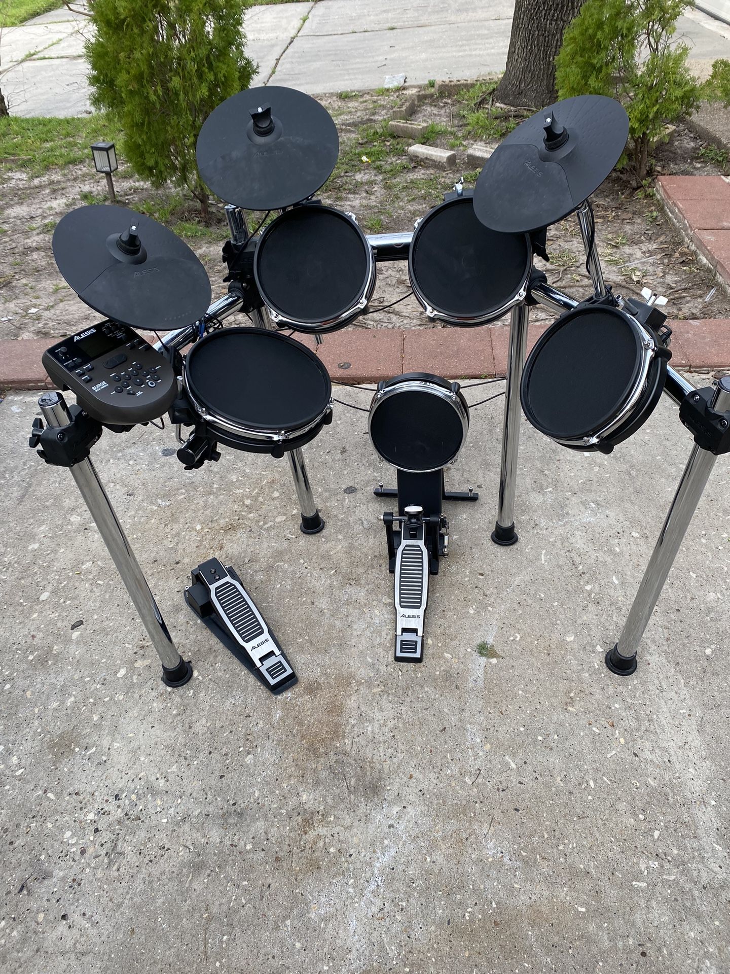Drums,, Bateria Eletrica Alesis , En Perfectas Condiciones,,