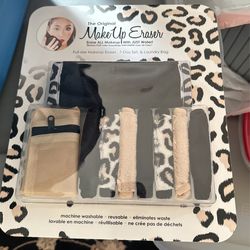 New unused Makeup Eraser With laundry pouch