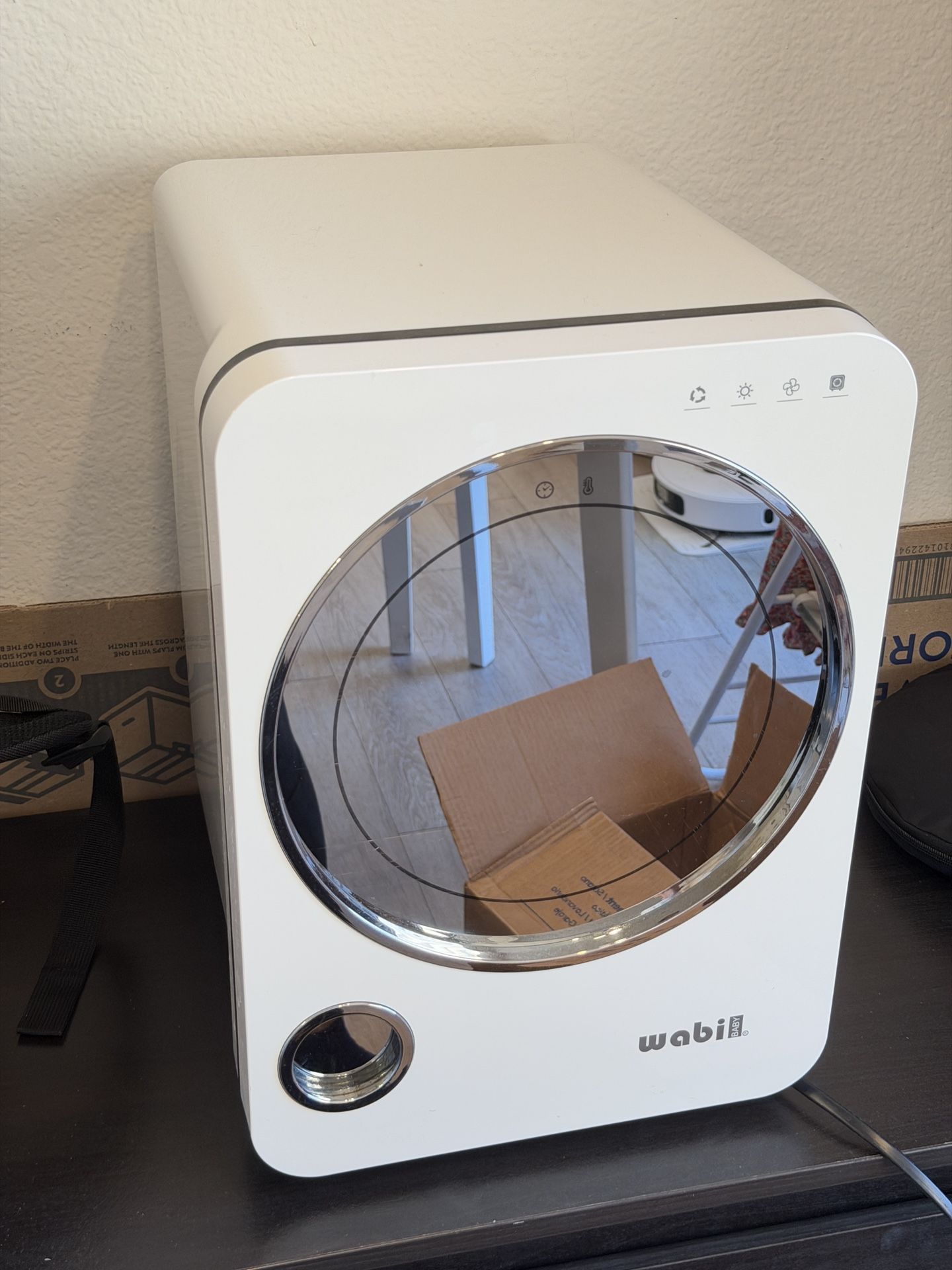 Wabi Baby UVC LED Sanitizer & Dryer REV Baby Bottle Sanitization Machine