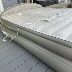 Queen Size Aerobed 