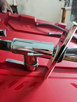 Kitchen or bathroom faucet