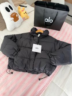 Alo Yoga Puffer Jacket with Tags