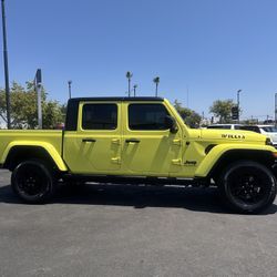 2023 GLADIATOR WILLYS $32.995 