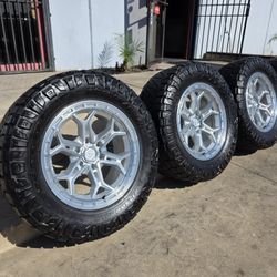 20" FUEL wheels/rims w- 35" Nitto Ridge Grappler. 20"/35x12.50R20 
