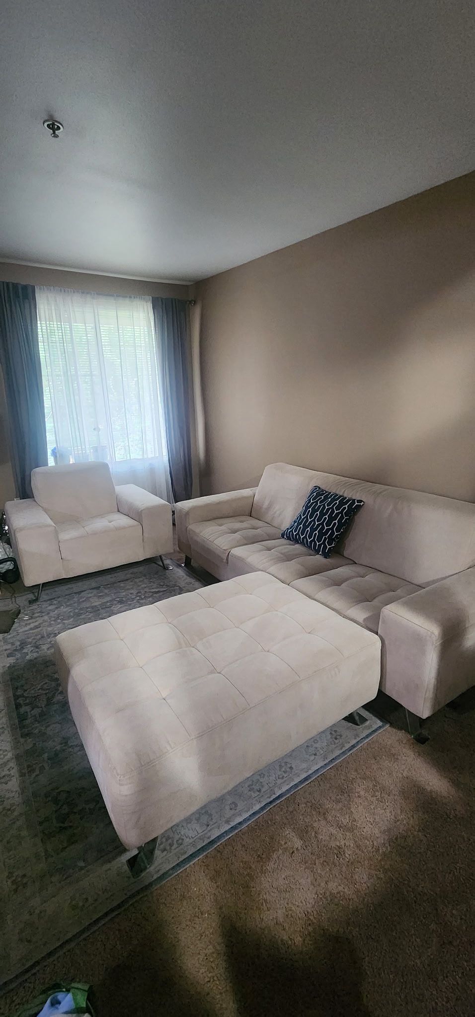 CREAM/OFF WHITE SET w/ a couch, chair, and ottoman