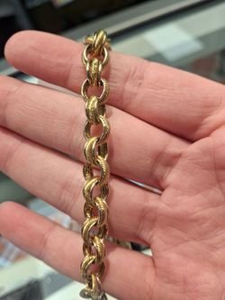 Bracelet